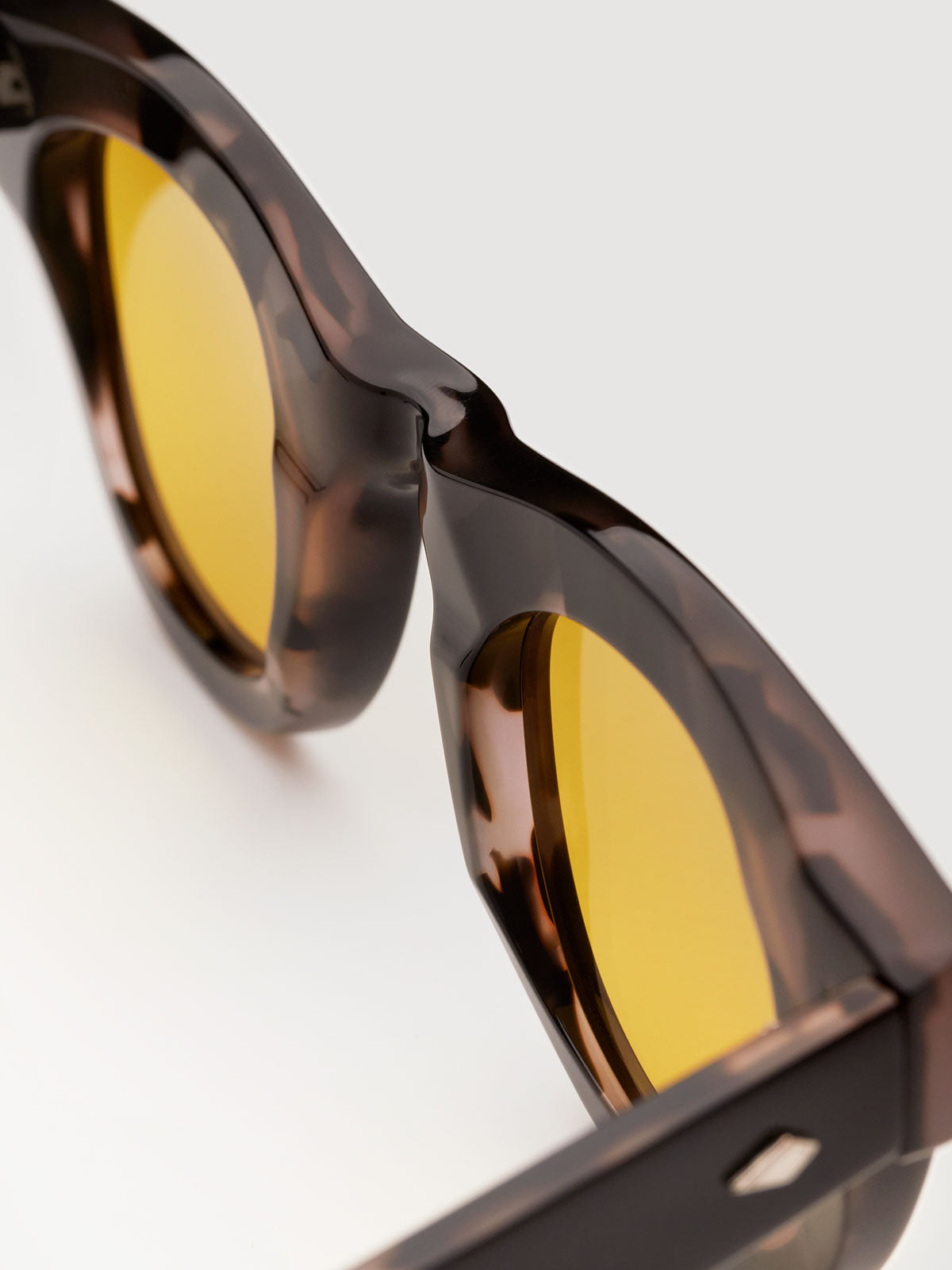 Onyx Amber / Cognac