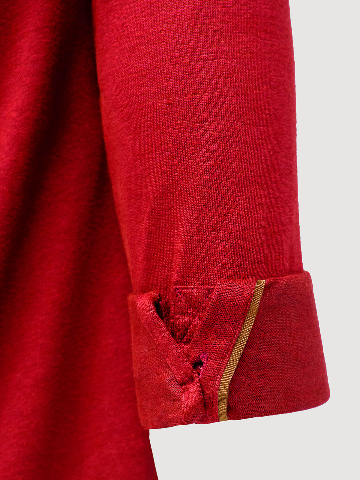Macau Red